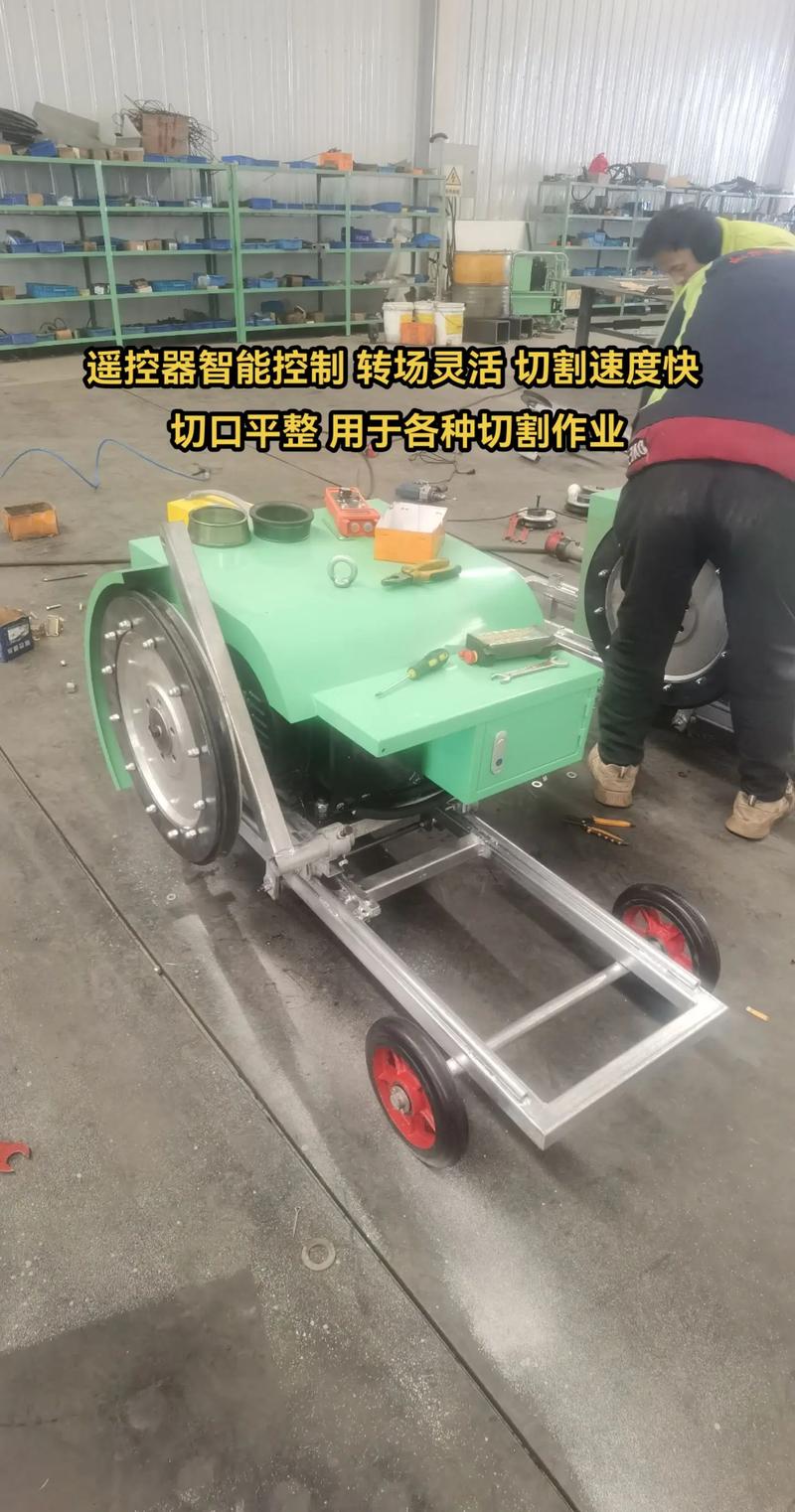 電動(dòng)繩鋸機(jī) 從橋梁切割到多領(lǐng)域應(yīng)用的現(xiàn)代金剛石切割利器